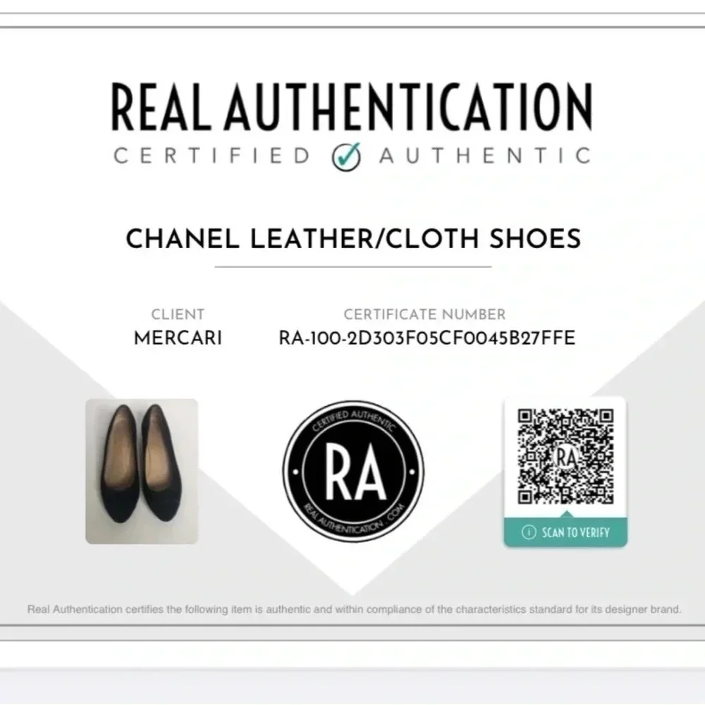 CHANEL Suede Heels - Picture 11 of 11